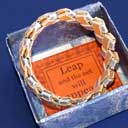 [Paper Chain Link Bracelet and Gift Box]